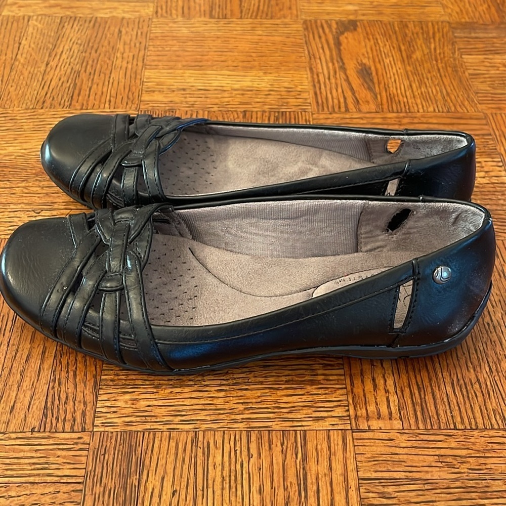 Life Stride soft system  Black Women's Flats size 6 - Picture 3 of 6